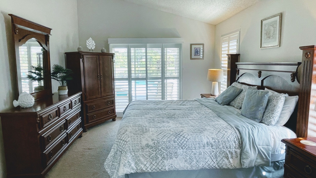 Photo of Outdoor in Orange Tree