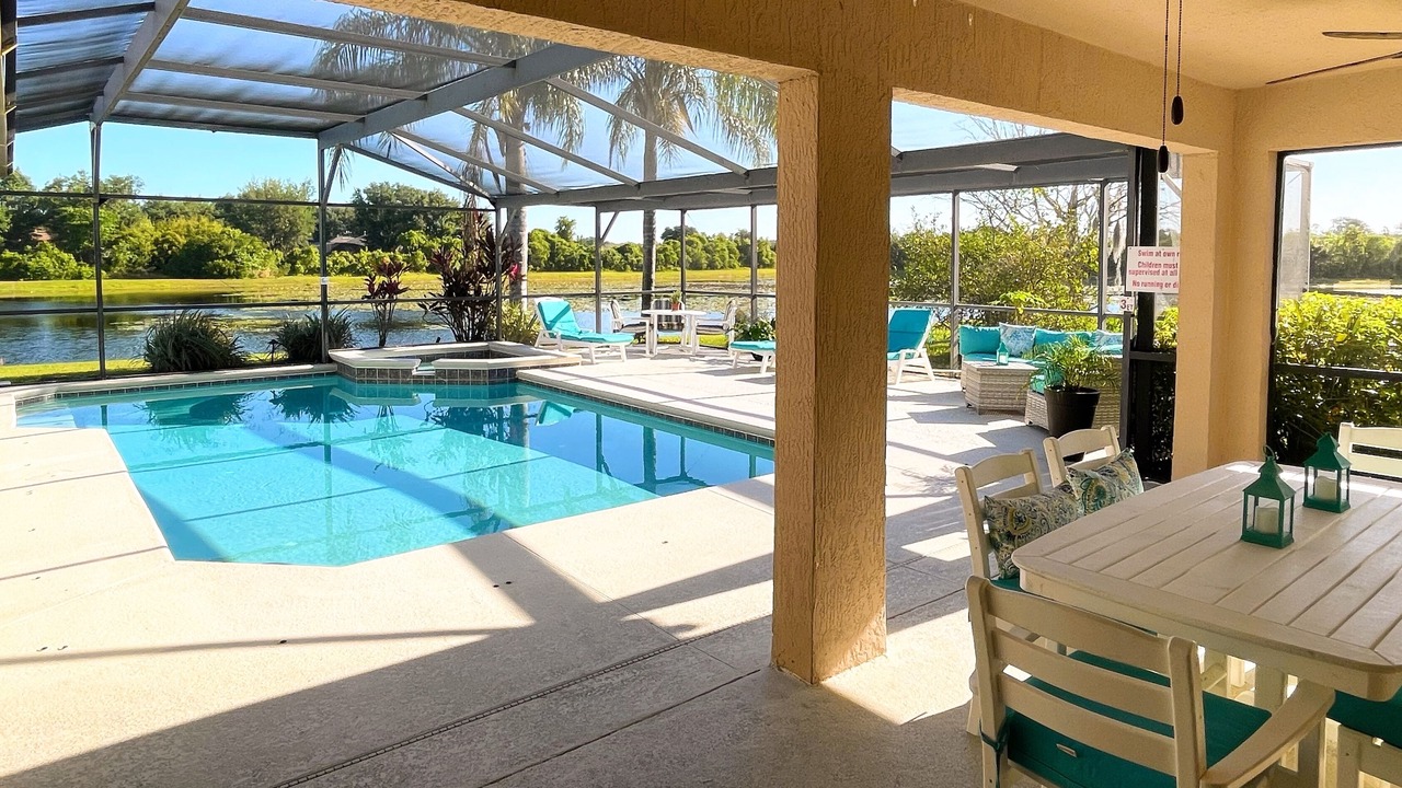 Photo of Outdoor in Orange Tree