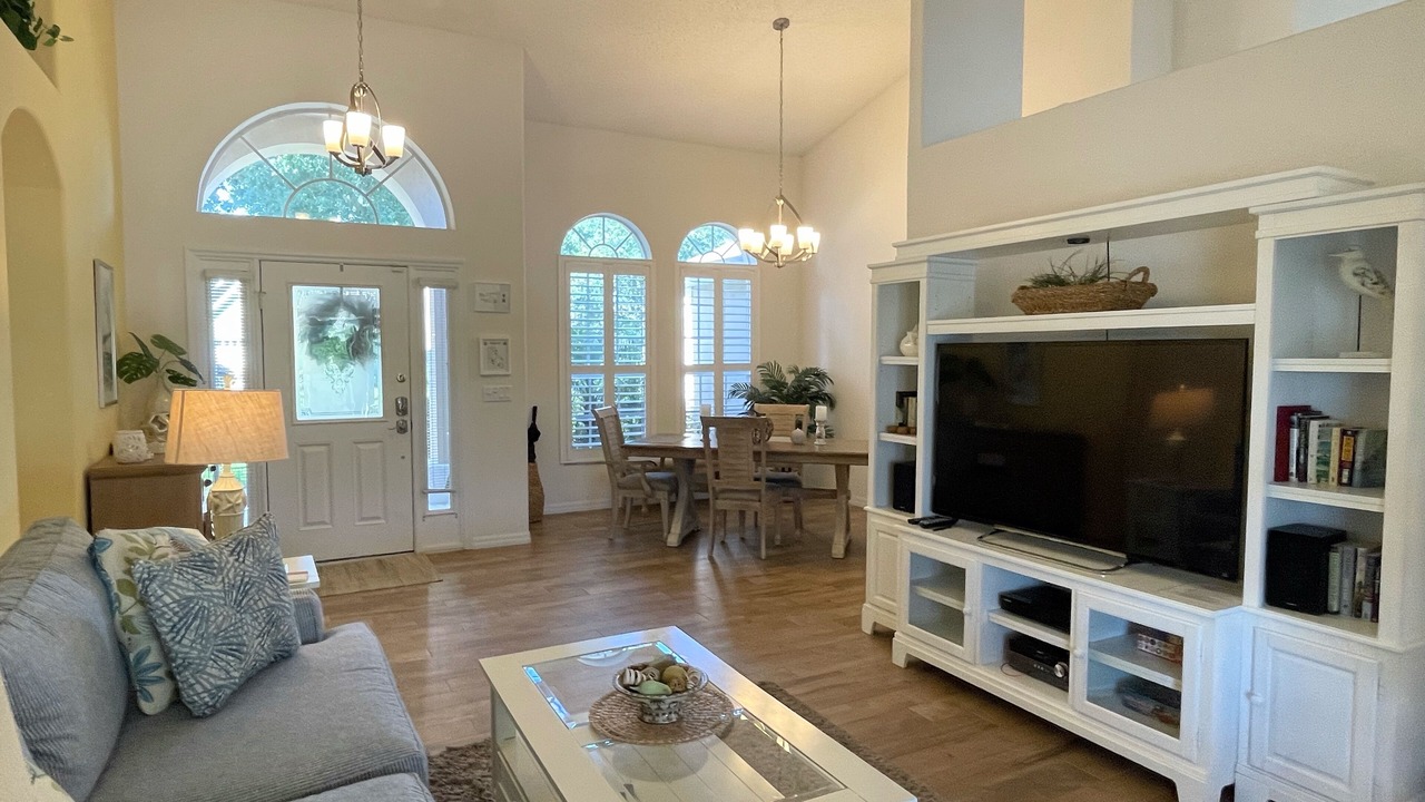 Photo of Others in Orange Tree