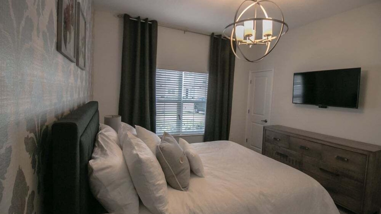 Photo of Bedroom in Davenport