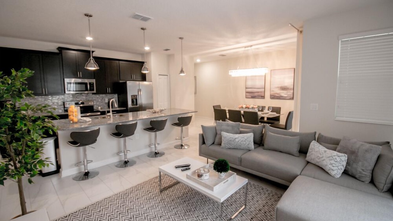 Photo of Livingroom in Davenport