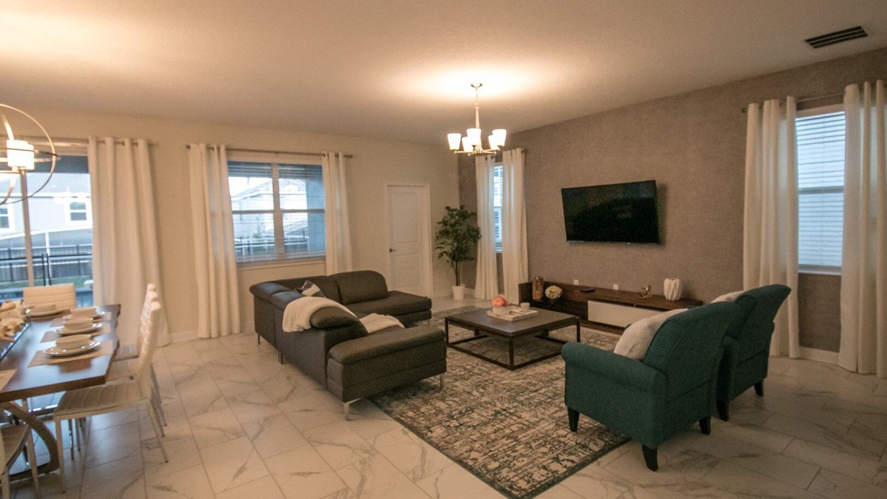 Photo of Livingroom in Davenport