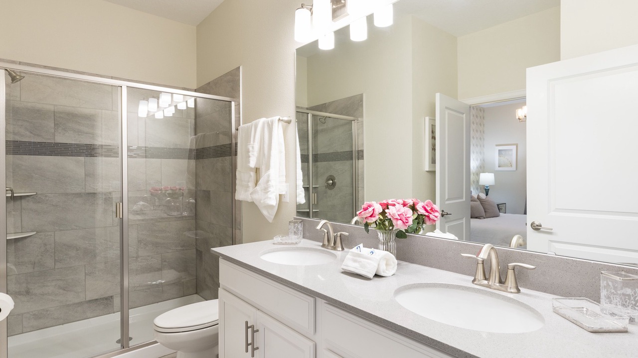 Photo of Bathroom in Davenport