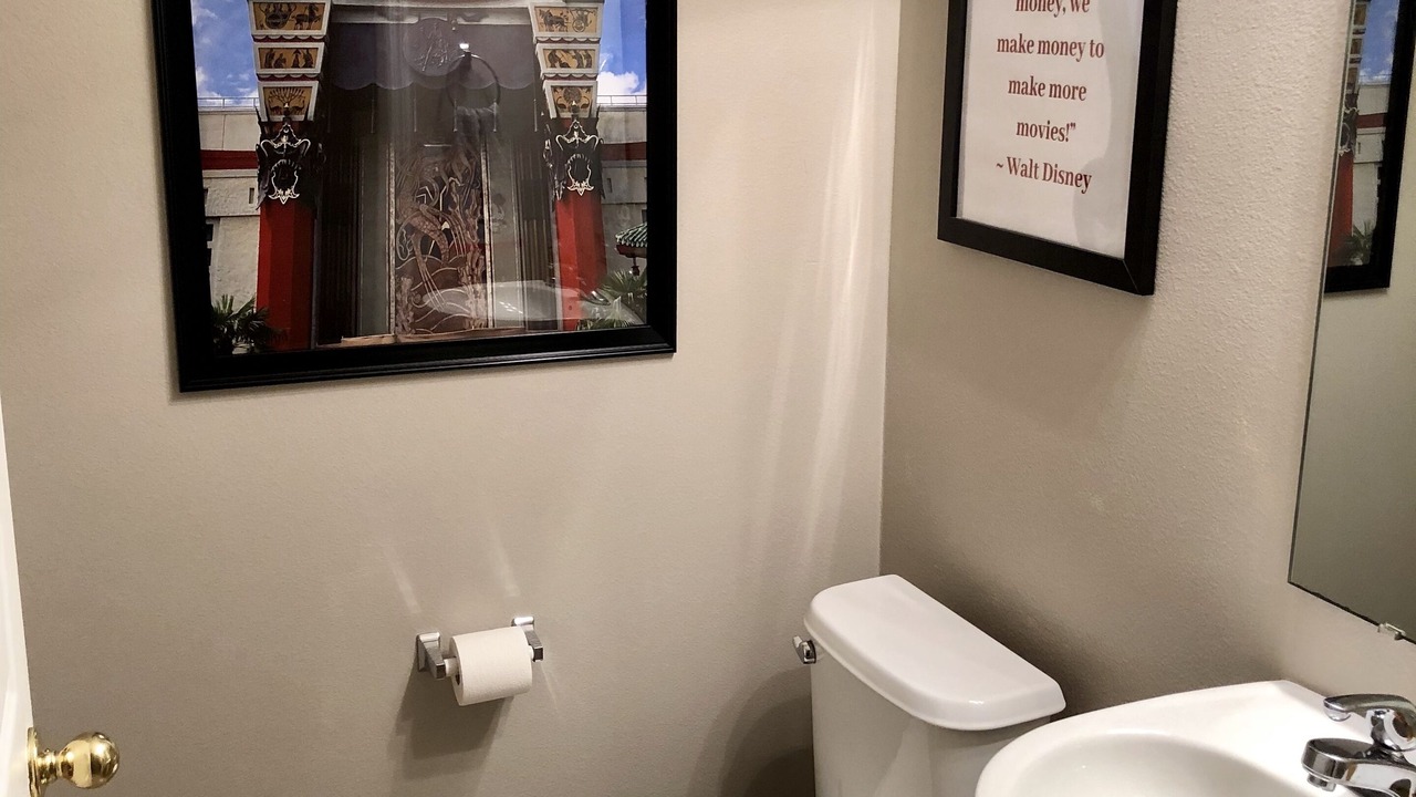 Photo of Bathroom in Crestwynd Bay