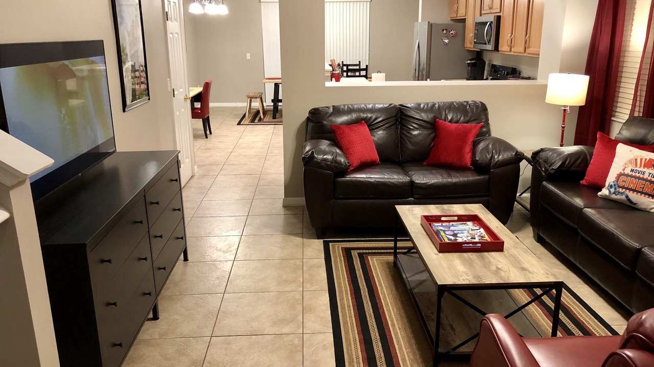 Photo of Livingroom in Crestwynd Bay