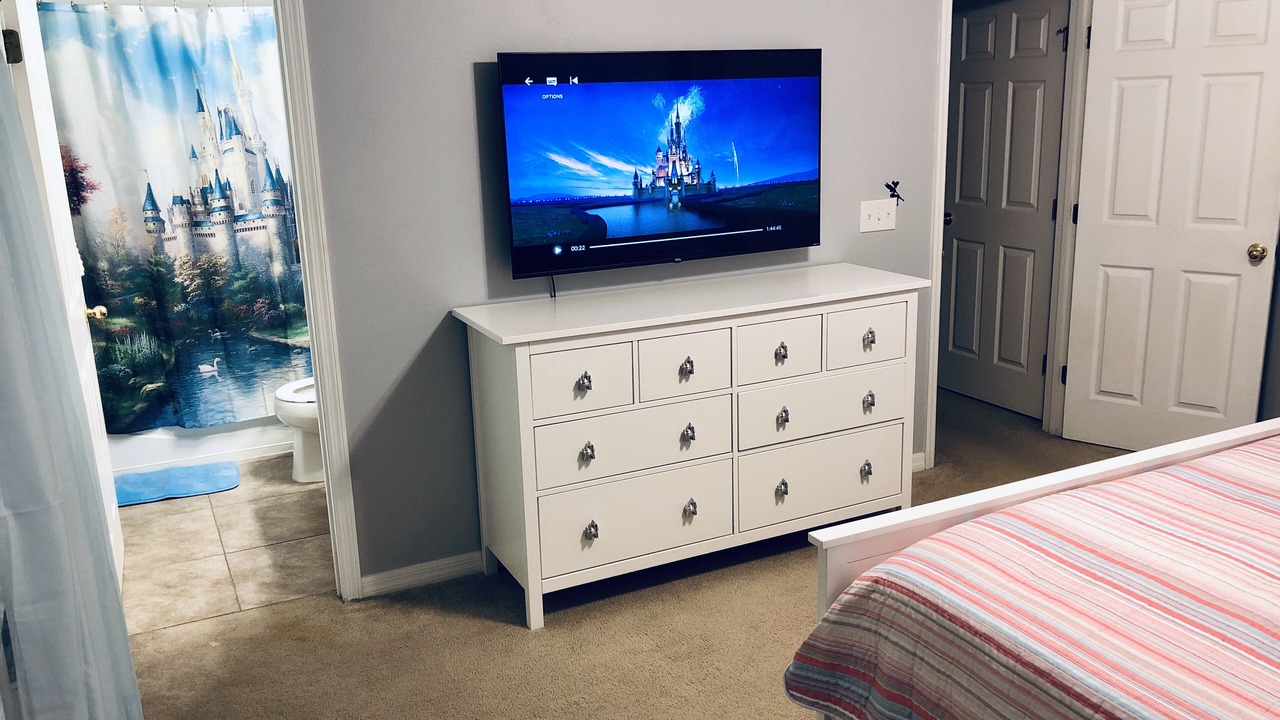 Photo of Bedroom in Crestwynd Bay