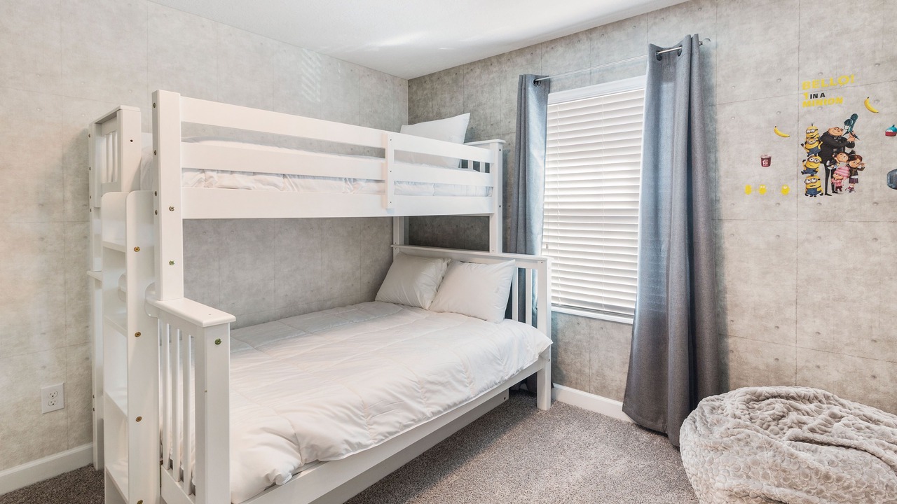 Photo of Bedroom in Davenport