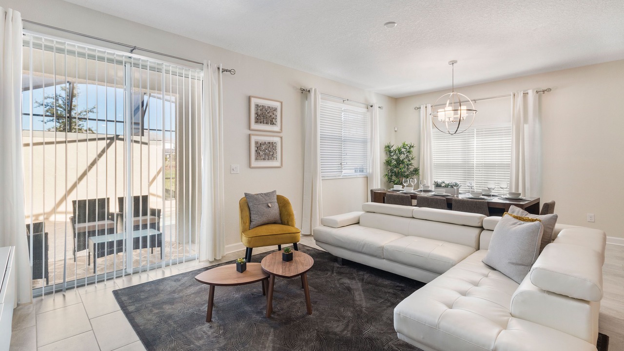 Photo of Livingroom in Davenport