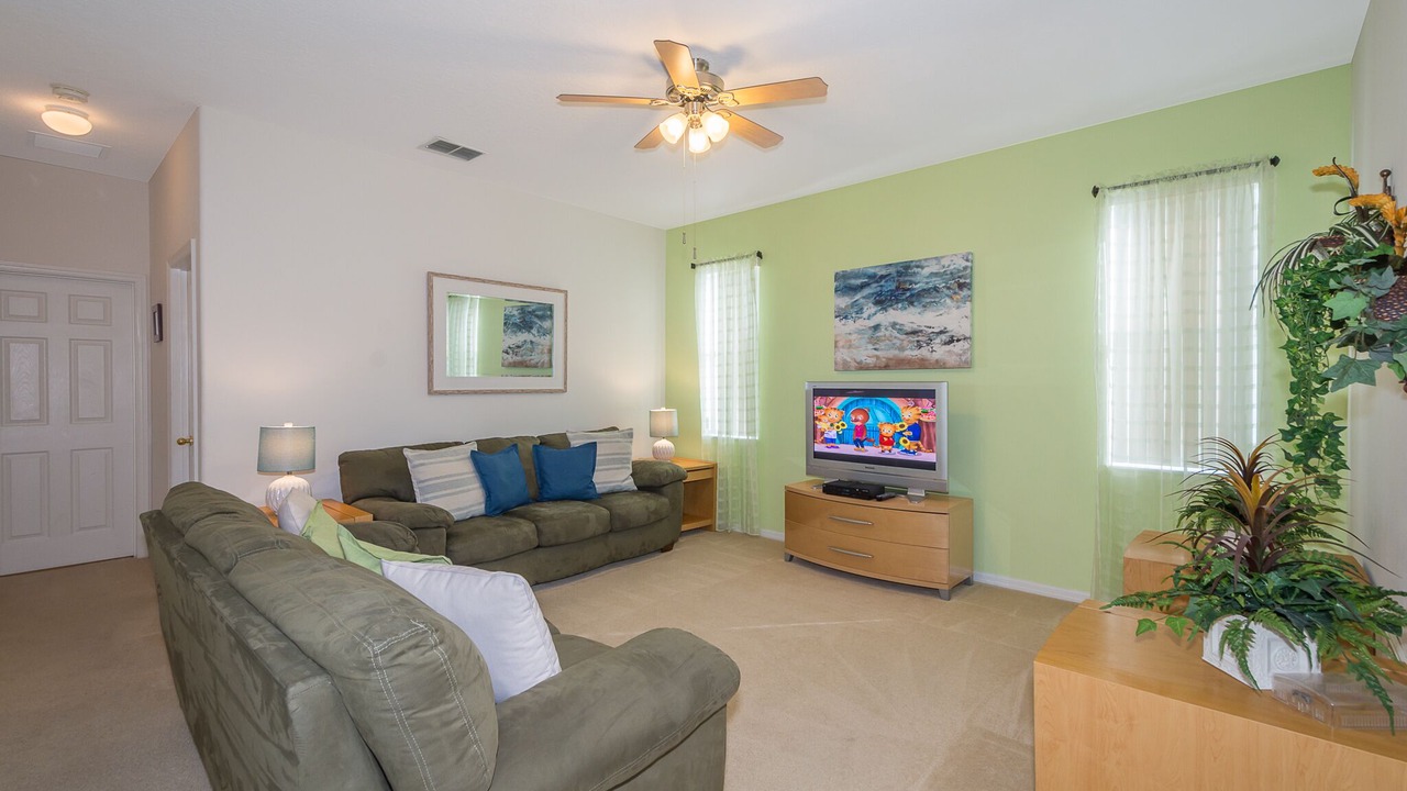 Photo of Bedroom in Crescent Lakes