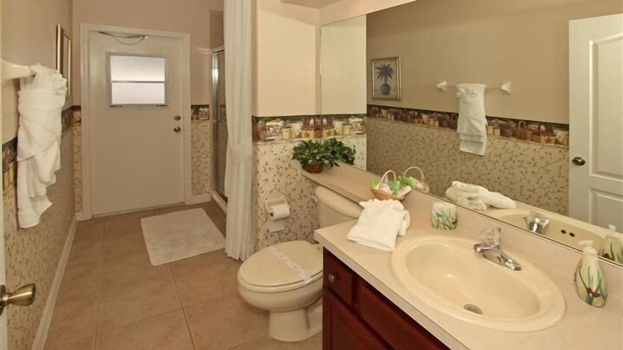 Photo of Bathroom in Grand Reserve