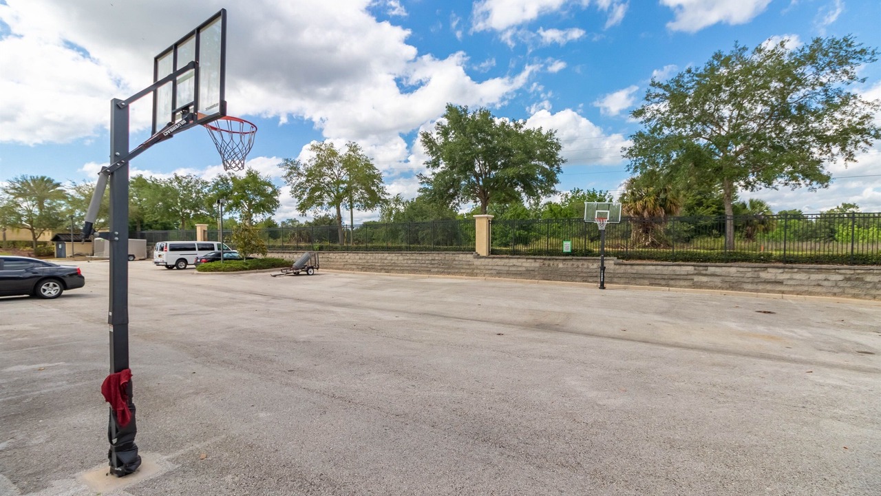 Photo of Outdoor in Loughman