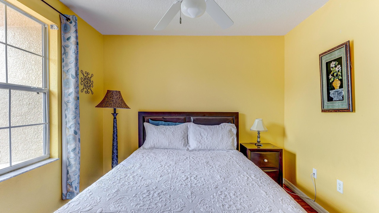 Photo of Bedroom in Crestwynd Bay