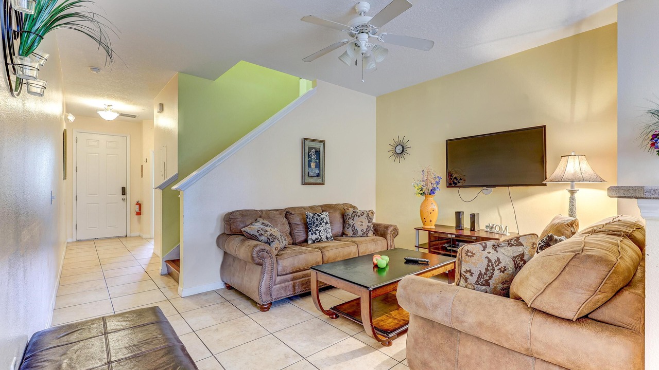 Photo of Livingroom in Crestwynd Bay