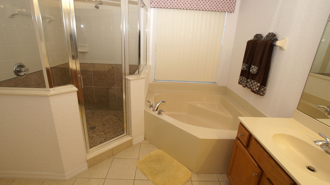 Photo of Bathroom in Highlands Reserve
