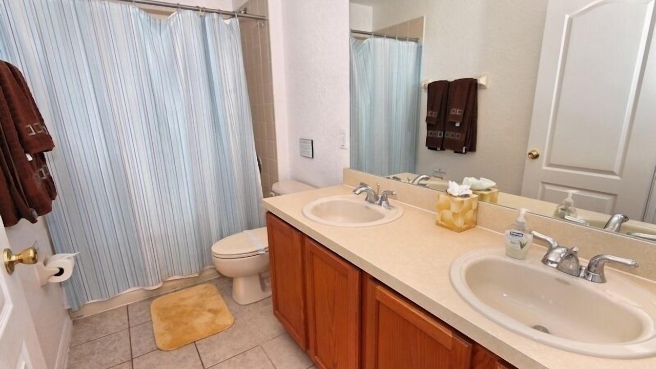 Photo of Bathroom in Highlands Reserve
