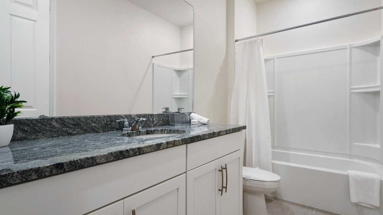Photo of Bathroom in Bay Lake
