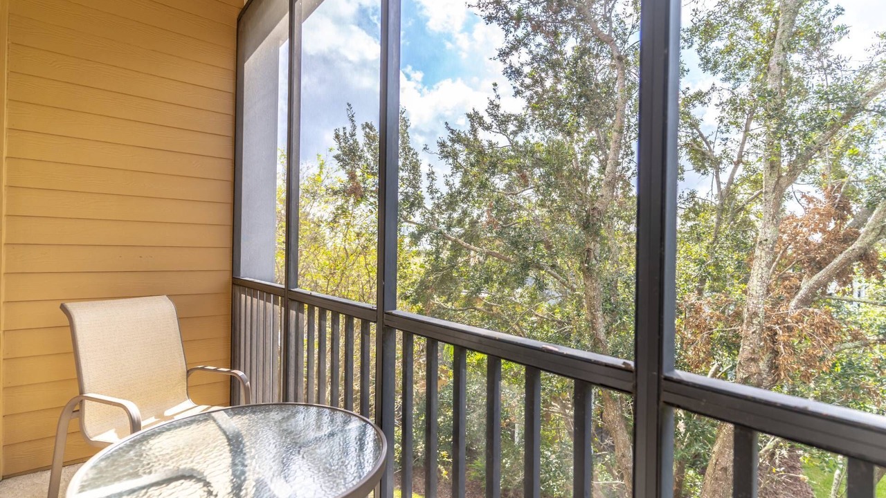 Photo of Patio Balcony in Bahama Bay