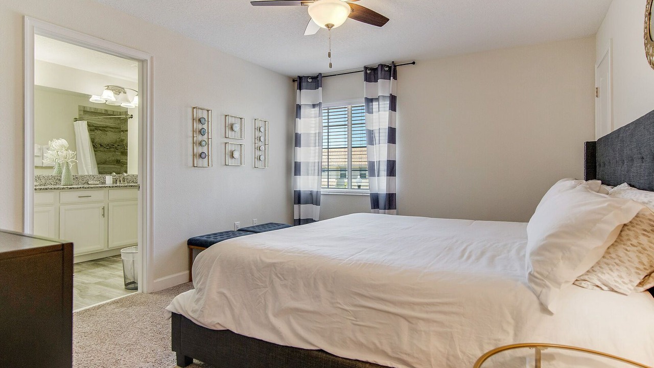 Photo of Bedroom in Davenport