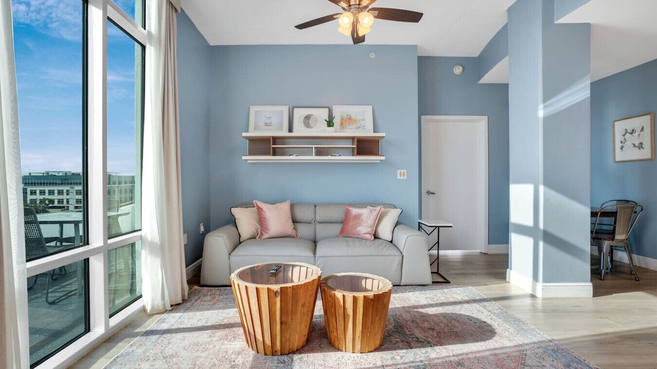 Photo of Livingroom in South Eola