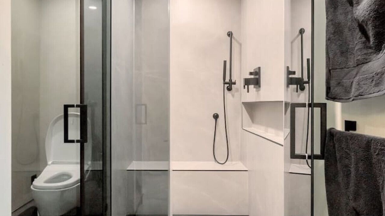 Photo of Bathroom in South Eola