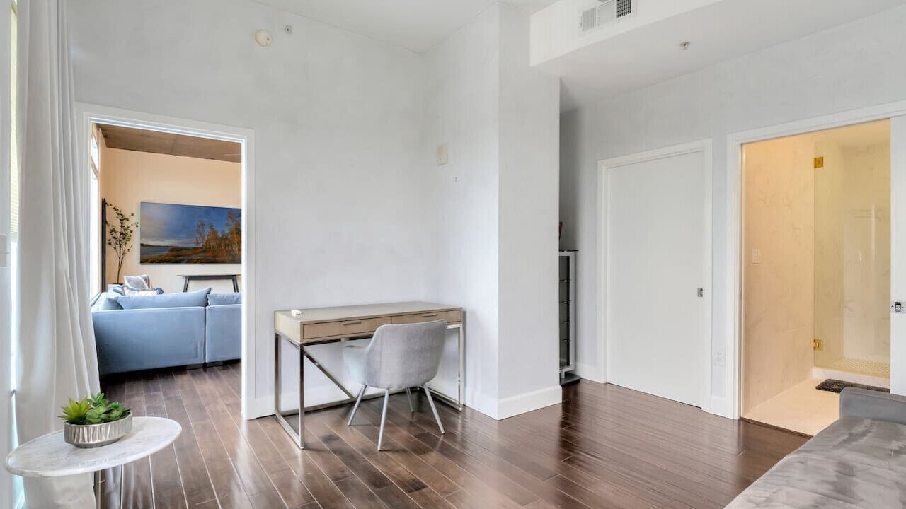Photo of Livingroom in South Eola