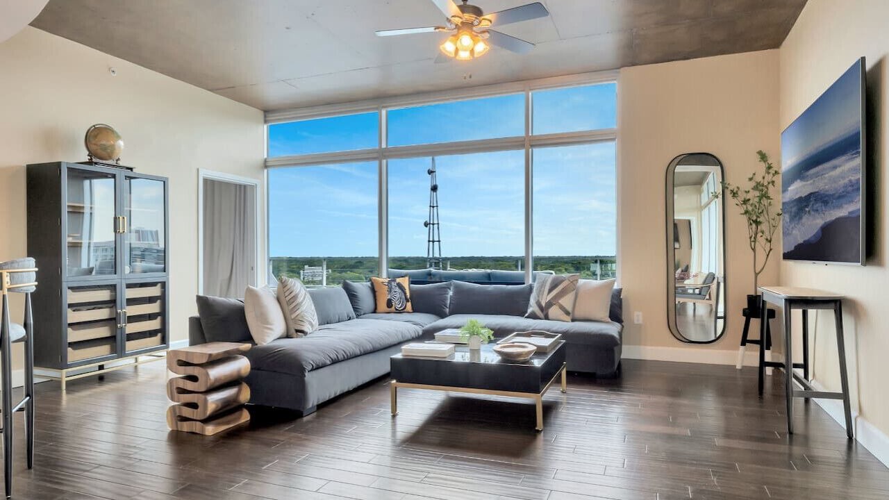 Photo of Livingroom in South Eola