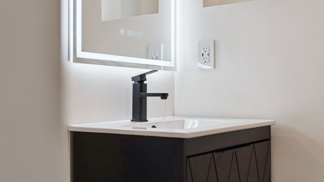 Photo of Bathroom in Ventura