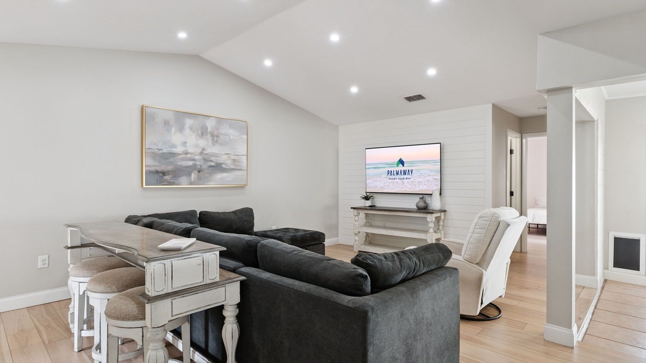 Photo of Livingroom in Ventura