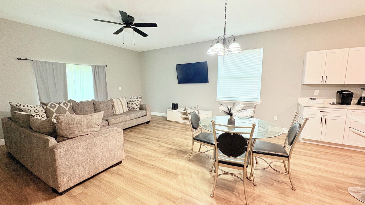 Photo of Livingroom in Northwest Orlando