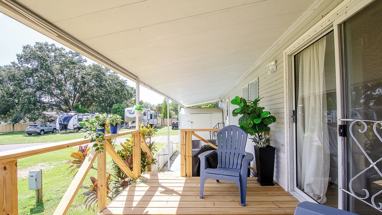 Photo of Patio Balcony in Winter Garden