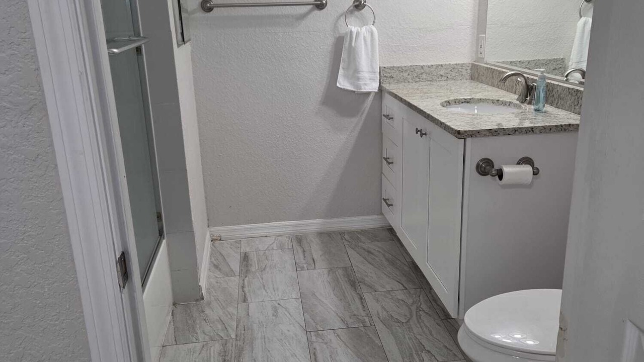 Photo of Bathroom in Oak Ridge