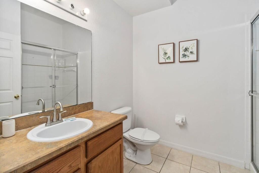 Photo of Bathroom in Bahama Bay