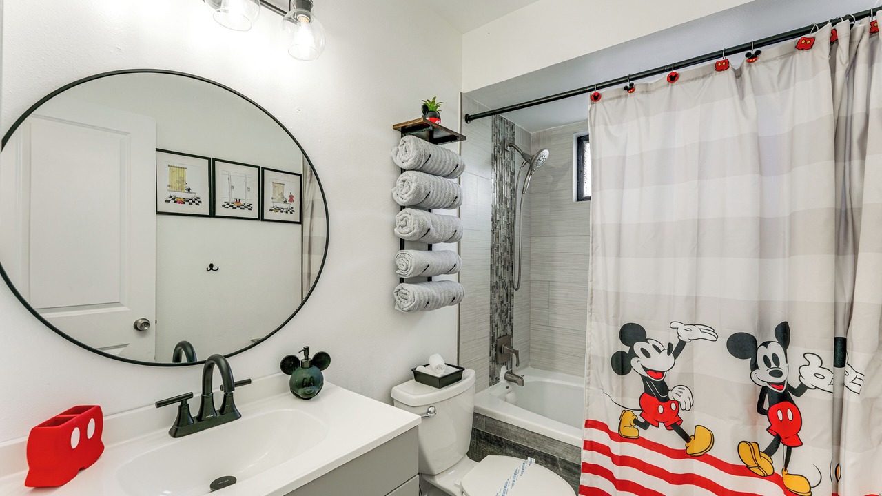 Photo of Bathroom in Buena Ventura Lakes