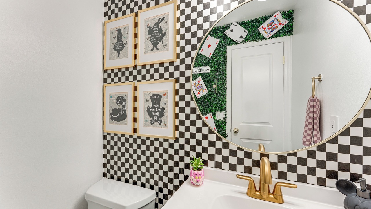 Photo of Bathroom in Buena Ventura Lakes