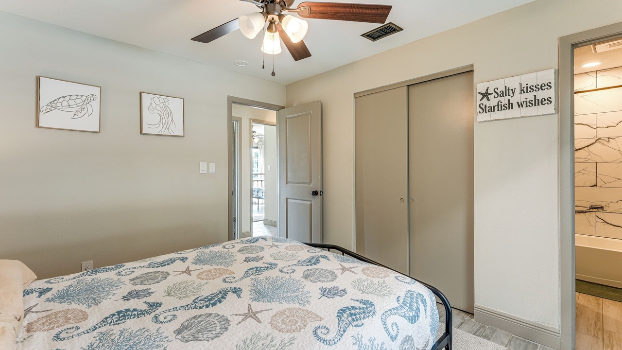 Photo of Bedroom in Buena Ventura Lakes