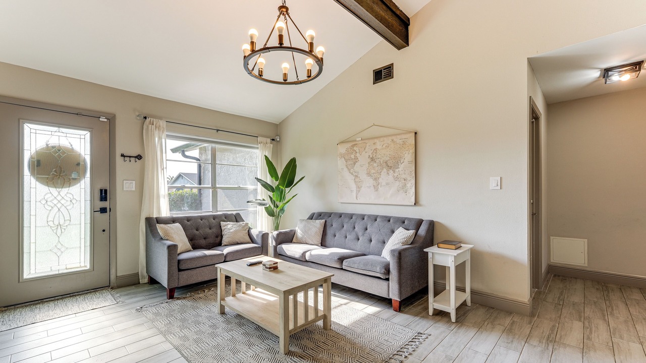 Photo of Livingroom in Buena Ventura Lakes