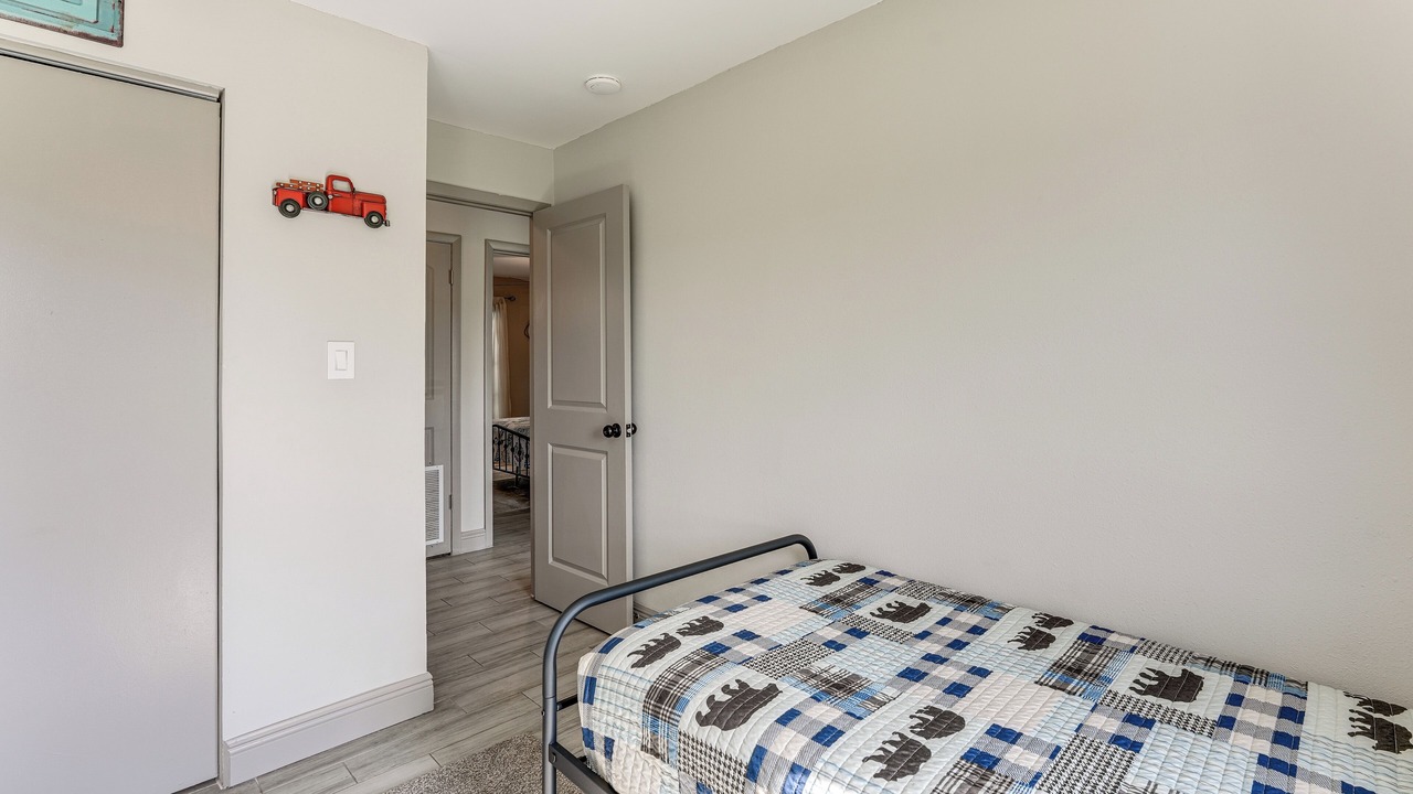 Photo of Bedroom in Buena Ventura Lakes