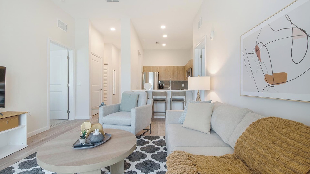 Photo of Livingroom in Florida Center