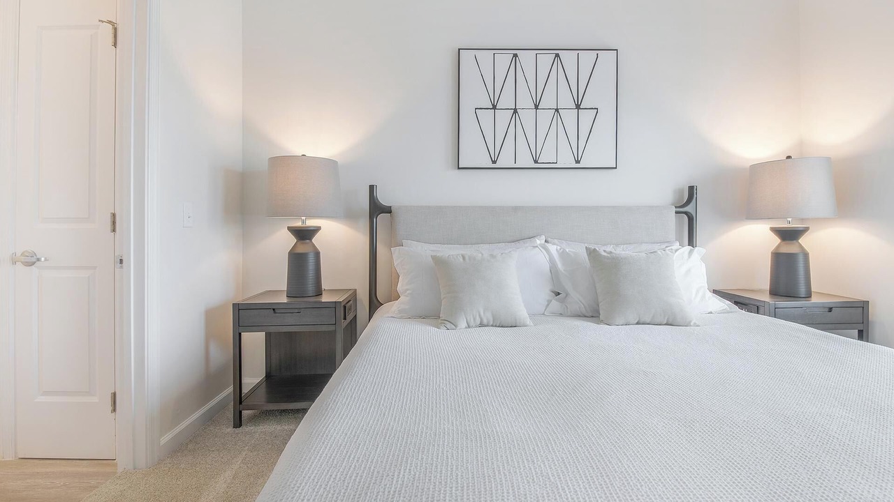 Photo of Bedroom in Florida Center