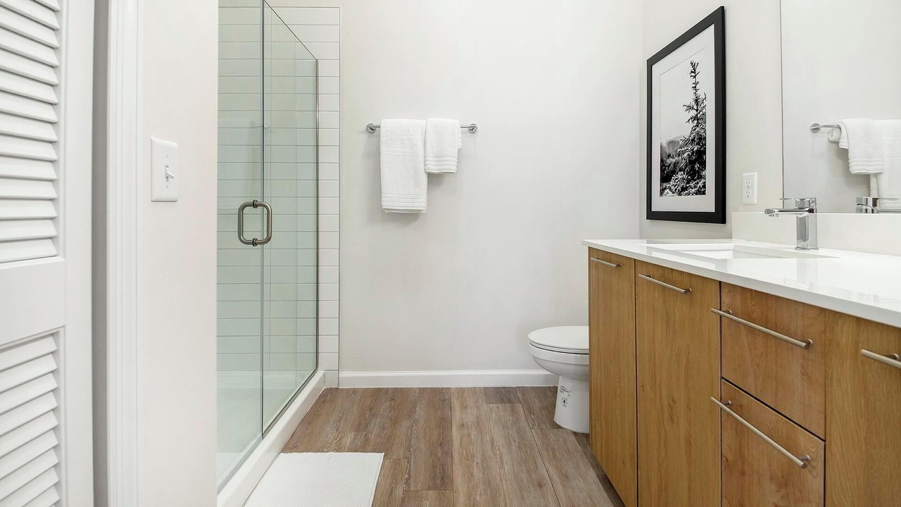 Photo of Bathroom in Florida Center