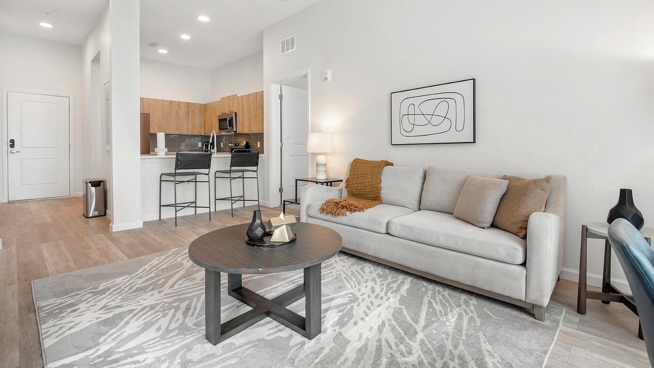 Photo of Livingroom in Florida Center