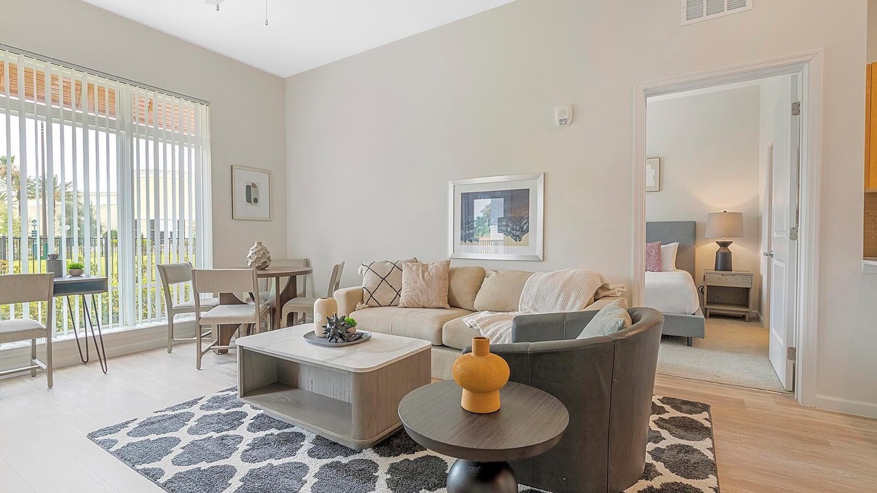 Photo of Livingroom in Florida Center