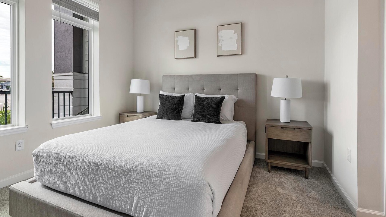 Photo of Bedroom in Florida Center