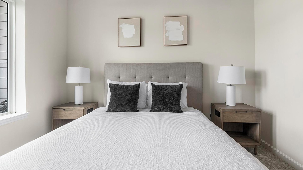 Photo of Bedroom in Florida Center