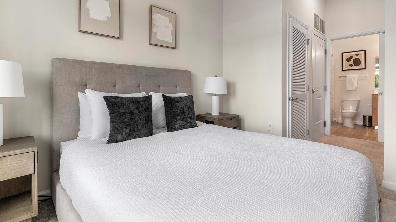 Photo of Bedroom in Florida Center
