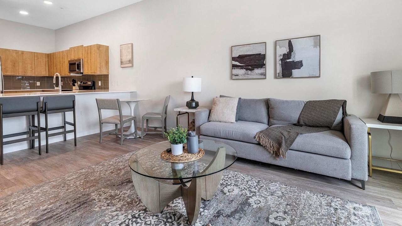 Photo of Livingroom in Florida Center