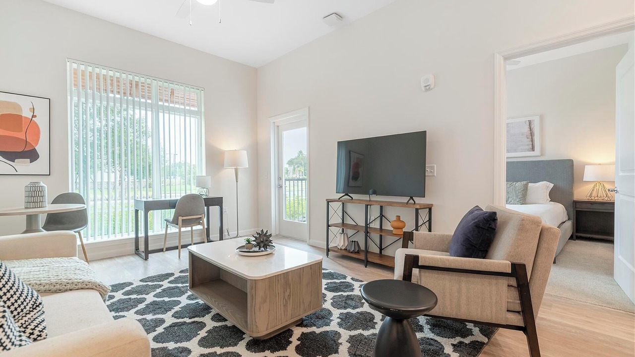 Photo of Livingroom in Florida Center