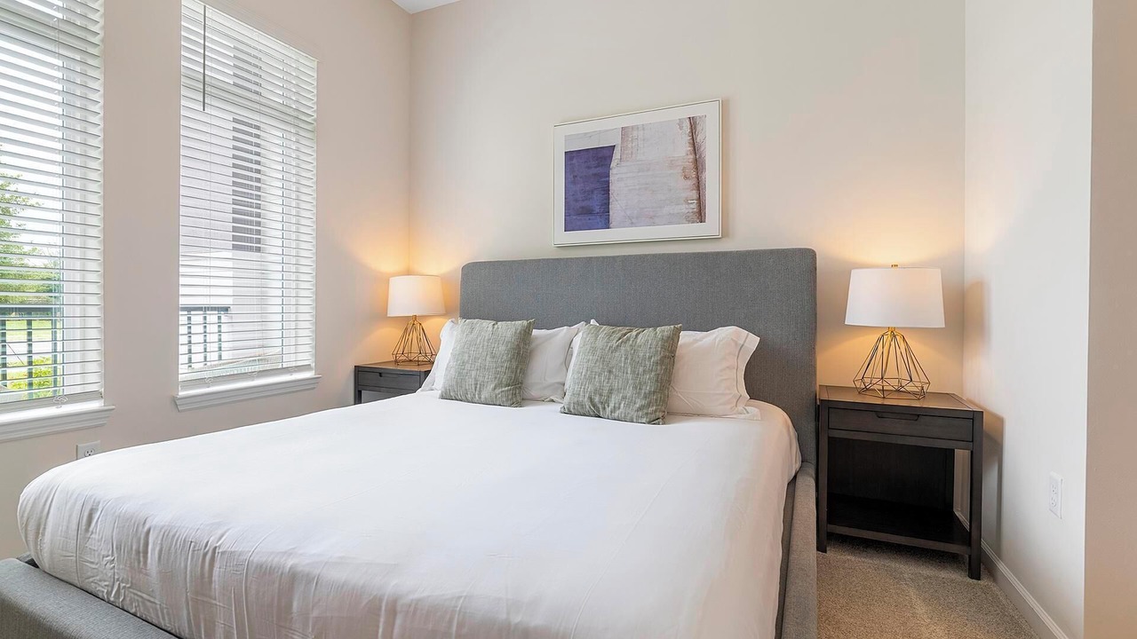 Photo of Bedroom in Florida Center