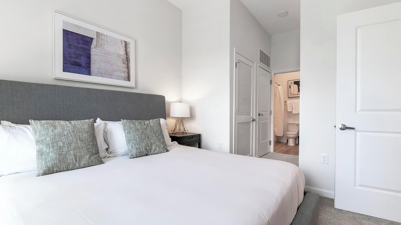 Photo of Bedroom in Florida Center