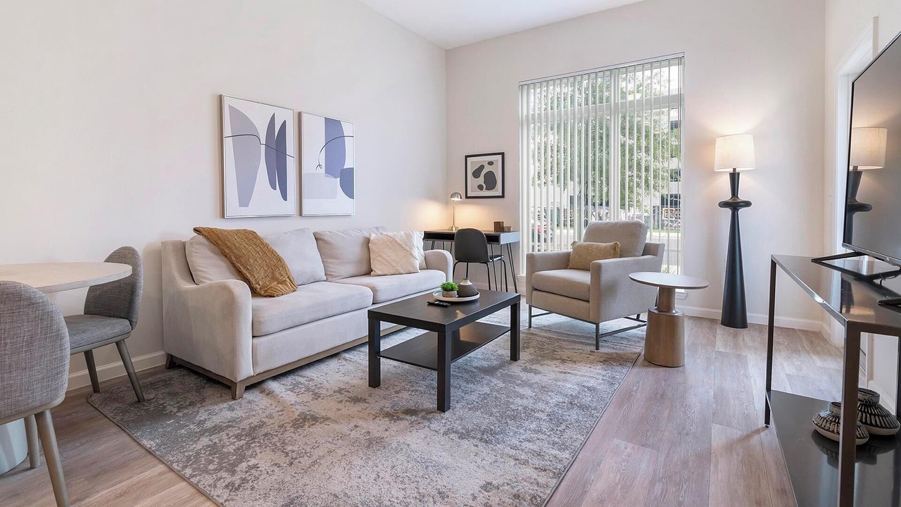 Photo of Livingroom in Florida Center